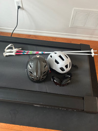 kid’s sport accessories (ski helmet, glasses…)