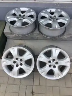 Selling a complete set of four (4) genuine 16-inch factory alloy wheels in excellent condition. No c...