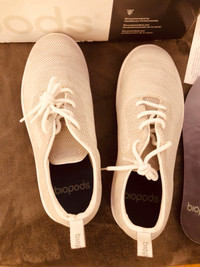 Biopods Classic Sneaker Size 11.5/12 (45.5/56) Brand New
