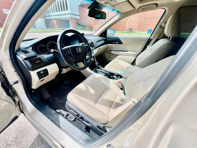 2015 Honda Accord Touring – Fully Loaded | Immaculate Condition in Cars & Trucks in Calgary - Image 4