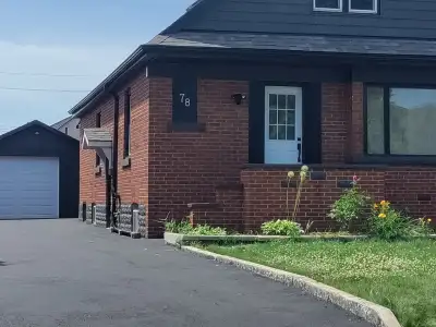 3-Bedroom Upper Unit for Rent – Hamilton  Available Sept 1,