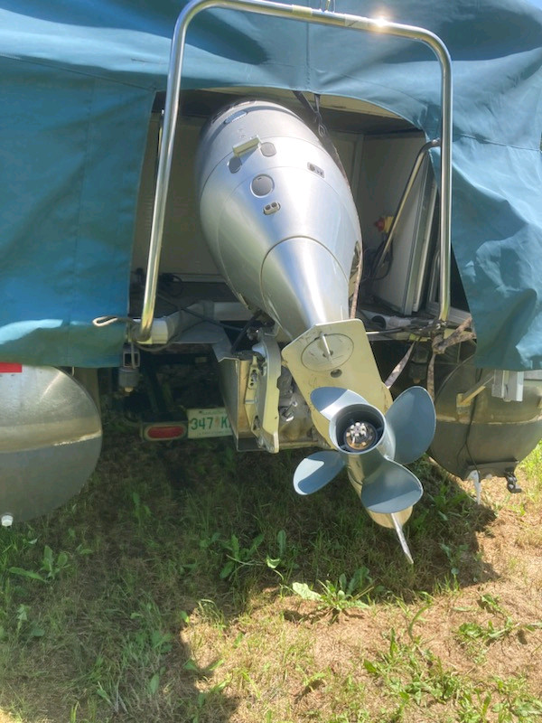 Pontoon boat Powerboats & Motorboats Regina Kijiji