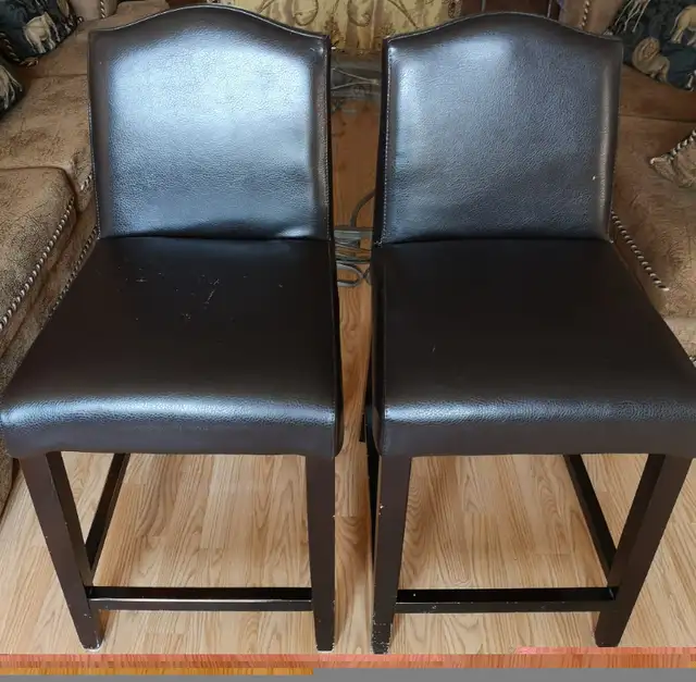 Grey Under Bed Storage Bag  & Wrought iron & wicker shelf in Dressers & Wardrobes in Oshawa / Durham Region - Image 3
