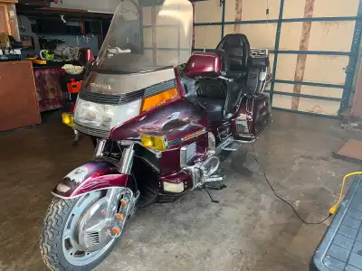 Feast your eyes on this majestic 1989 GL1500 Honda Goldwing! This beauty sports a smooth engine, com...