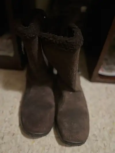 Brown Suede Boots with nice Trim-Size 7.5, View more