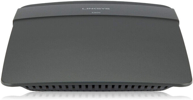 Linksys N300 Wi-Fi Wireless Router (E900)  BRAND NEW WARRANTY dans Réseaux  à Ville de Montréal - Image 2