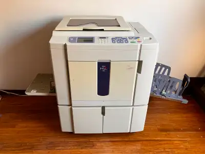 ️ RISO MZ990 — Duplicopieur 2 couleurs + 3 cylindres neufs, View more