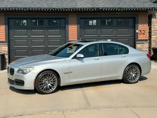 2012 BMW 750i X-Drive AWD