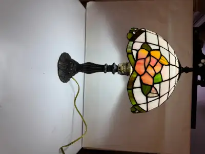 Tiffany Style Lamp 16" Underwriters Laboratories Stained Glass, View more