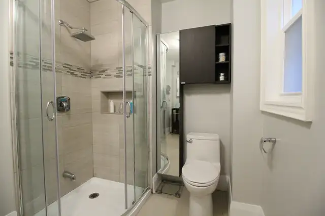 Luxury 2-Bedroom Apartment for Rent – The Beaches, Toronto in Long Term Rentals in City of Toronto - Image 9