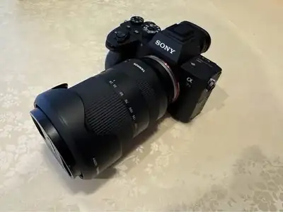 タムロン　28-200mm F2.8-5.6 Di Ⅲ RXD  SONY E tamron 28 200 in All Categories in Ontario | Kijiji Marketplaces
