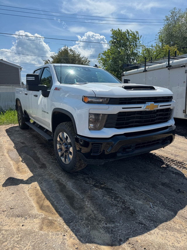 2024 3/4 chevy crew cab custom in Cars & Trucks in Edmonton - Image 2