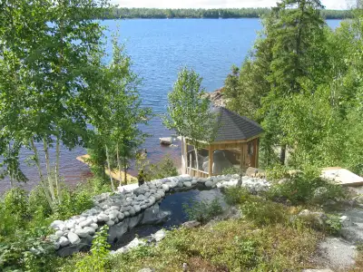 Des vidéos extérieures (3) et intérieure (1) sont disponibles sur YouTube: Écrire: @denislefebvre532...