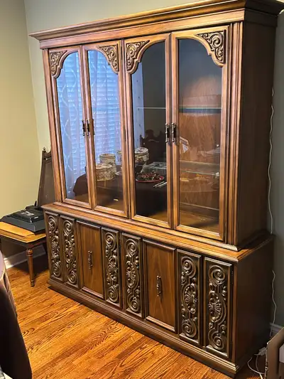 Vintage Hutch/China cabinet, View more
