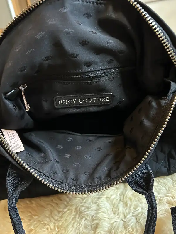 Juicy Couture crossbody bags in Women's - Bags & Wallets in Barrie - Image 5