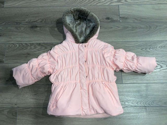 Manteau d’hiver pour filles - 3 ans  dans Vêtements - 3T  à Ville de Montréal