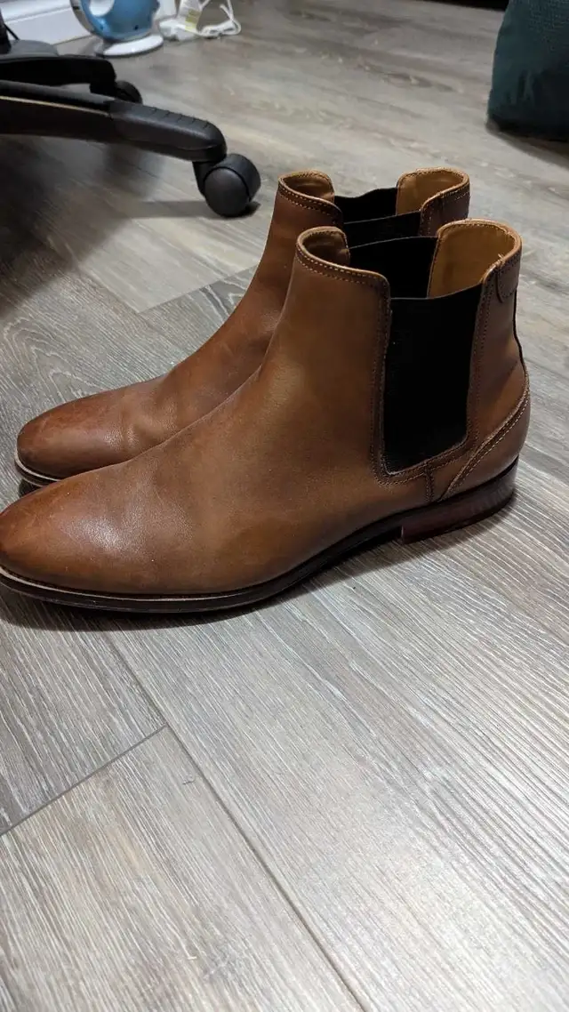 Pegabo men's Chelsea Boots size 10
