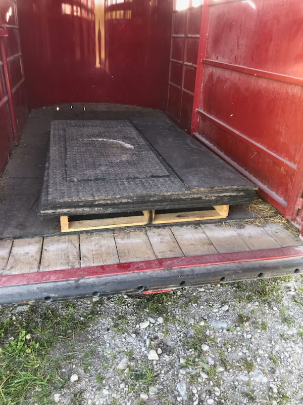 Horse/Cattle Mats in Livestock in Owen Sound - Image 3