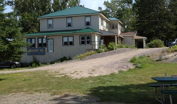 Sawmill Lodge Cottage Rentals in Ontario