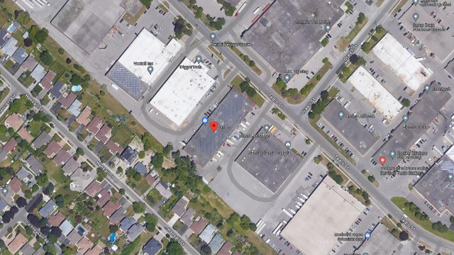 3500 SQ.FT Warehouse, Industrial, for lease in Mississauga in Commercial & Office Space for Rent in Mississauga / Peel Region