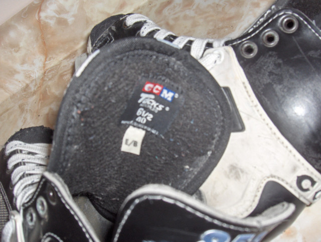 CCM Men's Tack Skates Pro 3 - Lite in Hockey in Ottawa - Image 3