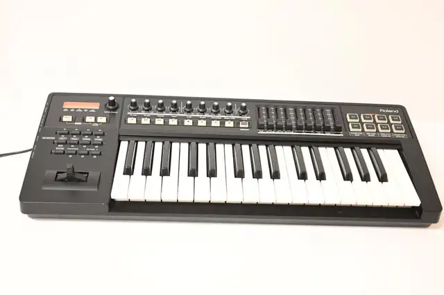 Synthesizer Roland A-300 Pro Keyboard Controller USED in working
