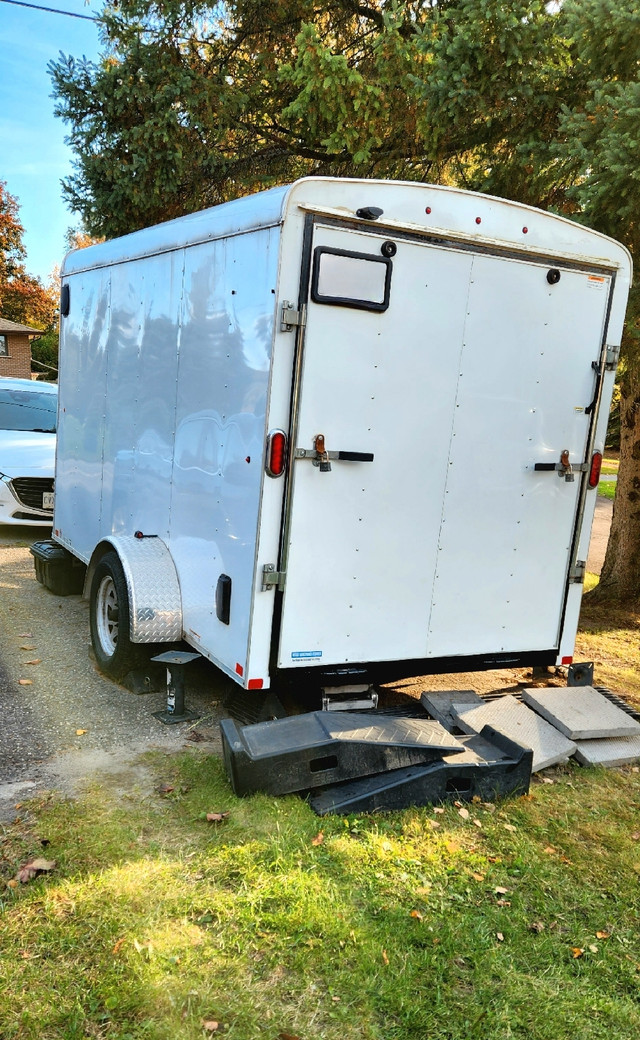 2019 Enclosed Cargo Snowmobile Trailer 12'x6' V-Nose in Cargo & Utility Trailers in Oshawa / Durham Region - Image 4