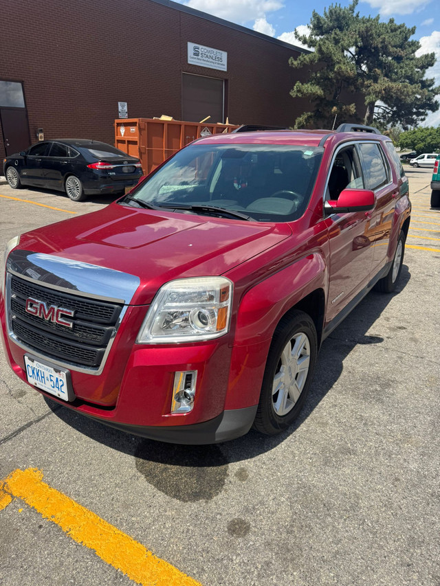 2013 GMC terrain suv in Cars & Trucks in Mississauga / Peel Region - Image 3