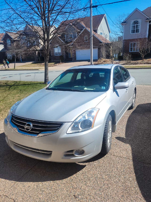 2011 Nissan Altima in excellent condition in Cars & Trucks in Dartmouth - Image 3