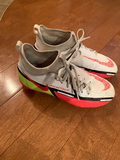 Soulier Soccer crampon size:  5.5, View more