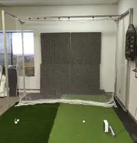Cadre d'entraînement pour le golf ou simulateur de golf  Skytrak