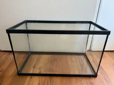 10 gallon Tank/Habitat with Metal Topper  $60 for both, View more