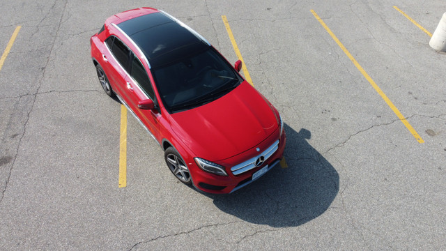 2017 Mercedez-Benz GLA 250 Crossover SUV in Cars & Trucks in Mississauga / Peel Region - Image 4