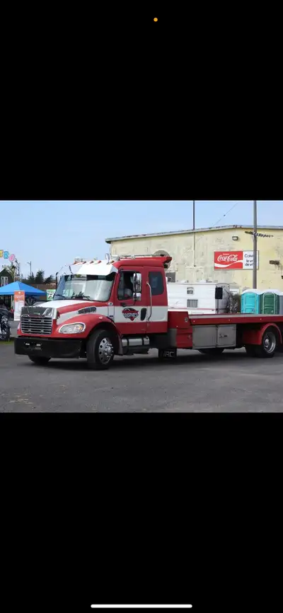 Freight m2 106 Moteur mercedez mbe900 940 000 kilos Transmission eaton 6 vitesse Plateforme NRC 20tb...