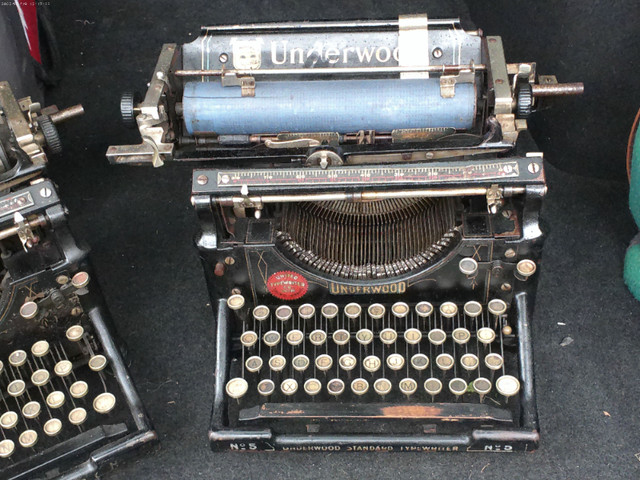 2 Vintage Underwood Typewriters--No.4 &amp; No.5 in Arts & Collectibles in New Glasgow - Image 4