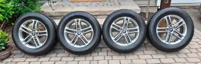 Very good condition, used condition aluminum wheels and tires removed from a 2016 Hyundai Santa Fe S...