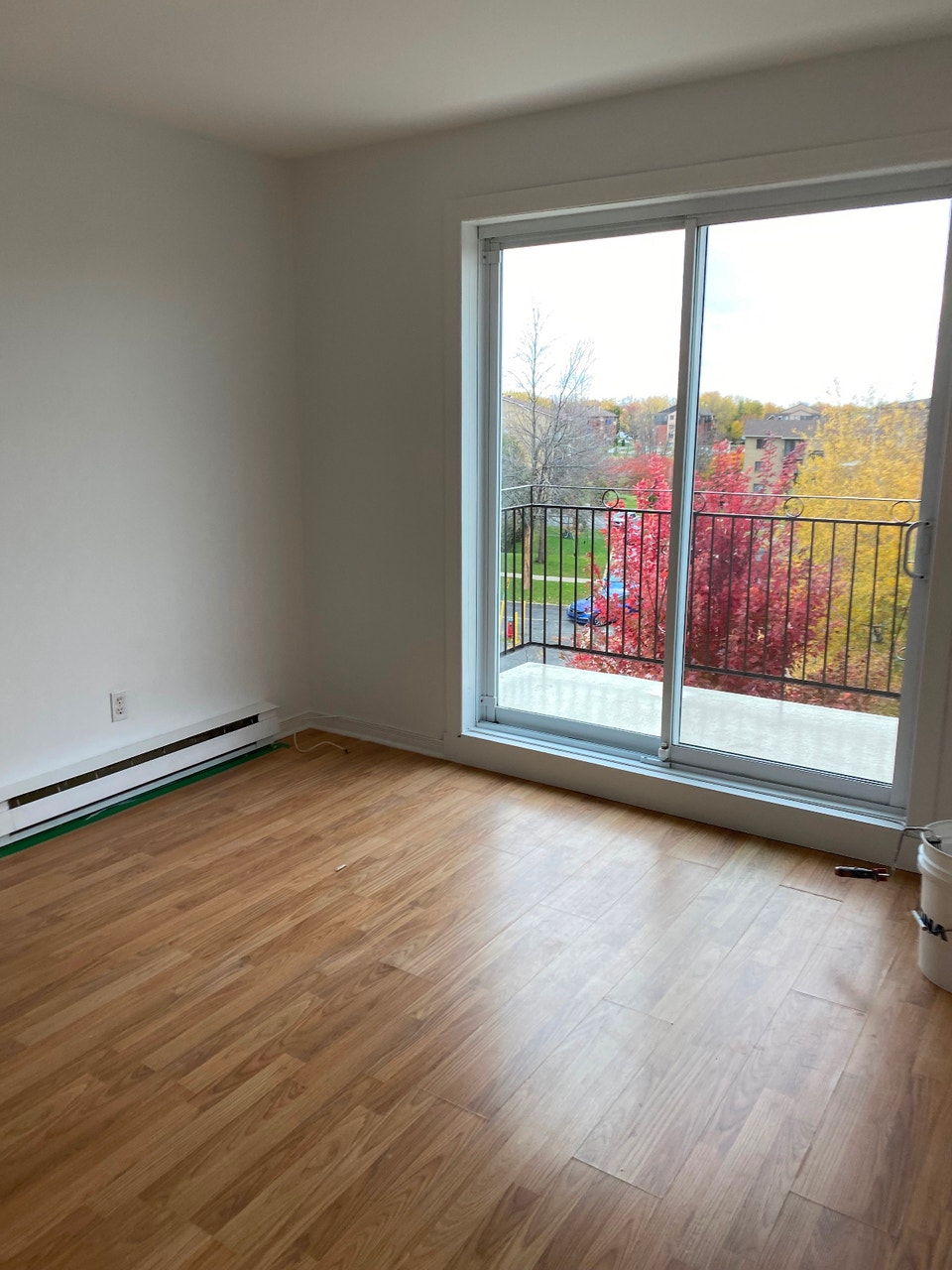 Logement 4 1/2 libre 1 novembre, Delson 4