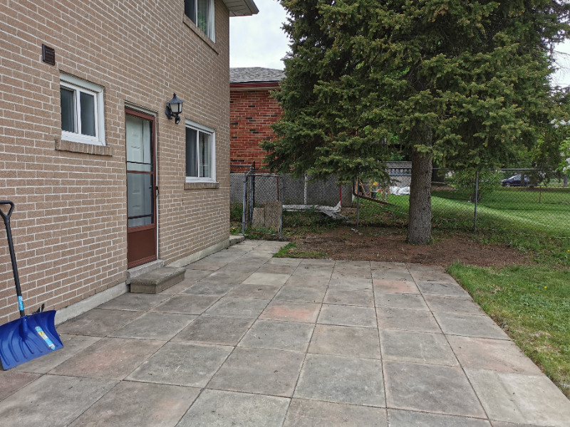 3 bedroom house ground level for rent near Scarborough town Long Term