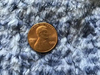 1982 no mint mark wheat  penny bronze copper Lincoln, View more