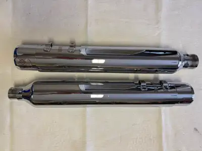 Harley Davidson M8 CVO Mufflers - c/w Fullsac 1.75" Power Cores & Techmat Kit - nice extra sound wit...
