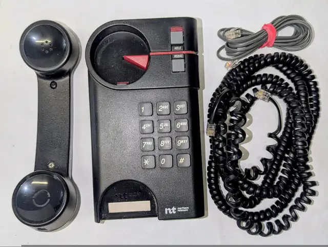 vintage Northern Telecom Jazz corded landline telephone good con in Other in Stratford - Image 3