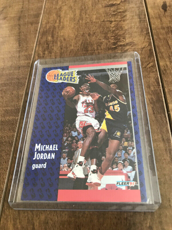 MICHAEL JORDAN BASKETBALL  3 CARDS + 1 CHRIS WEBBER CARD in Arts & Collectibles in City of Toronto - Image 4