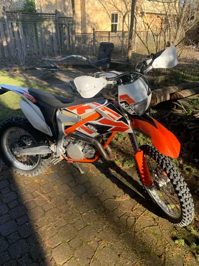 This KTM Freeride bridges the gap between a full-size enduro and a trials bike. At 205 pounds, the l...