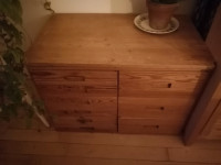 Commode à papeterie / Stationery chest of drawers