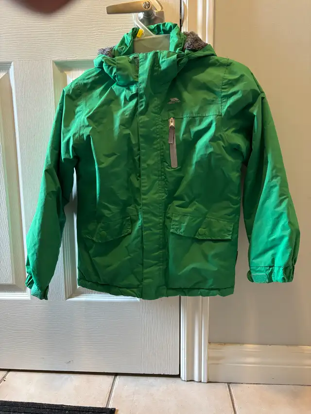 Jacket For Kids - Fall/Winter in Kids & Youth in Kitchener / Waterloo - Image 2