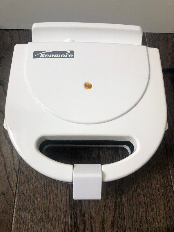 Kenmore Waffle Maker in Toasters & Toaster Ovens in Edmonton - Image 2