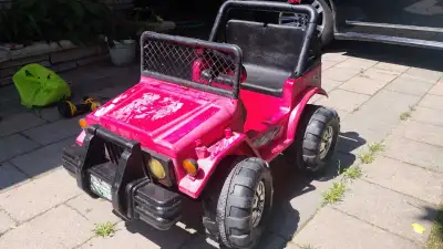 Kid Trax Red Jeep, View more