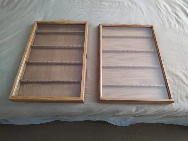 Spoon Cabinet/Rack with glass doors in Home Décor & Accents in Calgary - Image 2