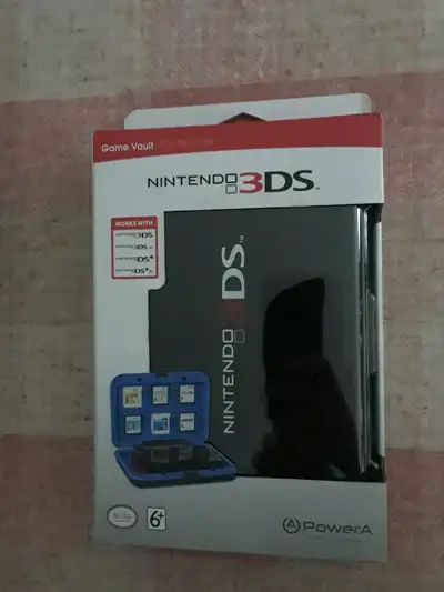 Game Vault Nintendo 3DS / 3DS xl / DSi / DSi XL Case, View more