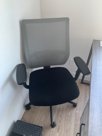 Vente déménagement Affinity Chair with Arms